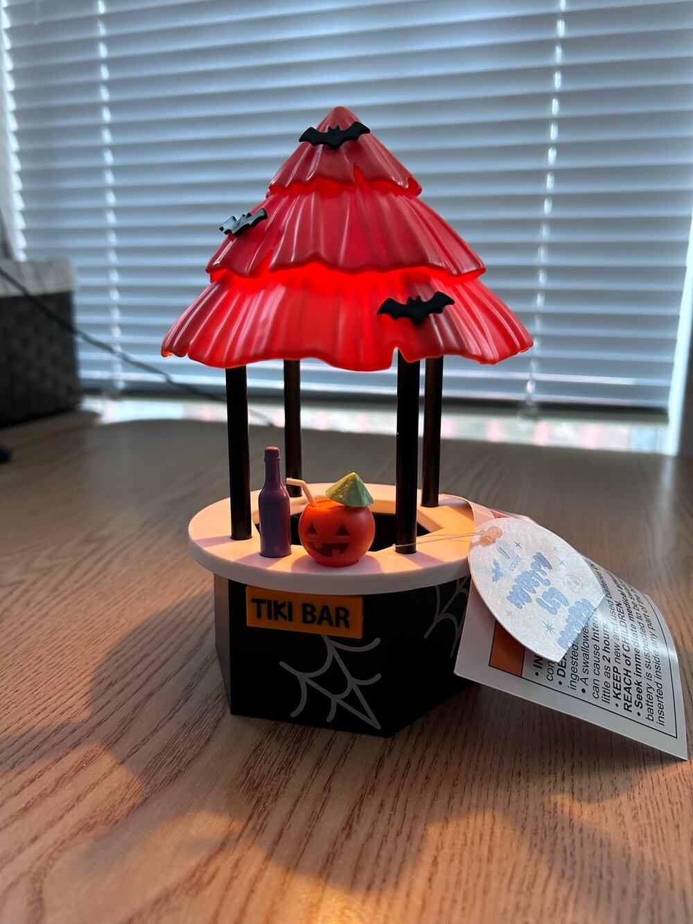 New Halloween 👻Tiki Bar LED Light Up Novelty Decor Bats 🦇Pumpkin 🎃 size 8”x5”